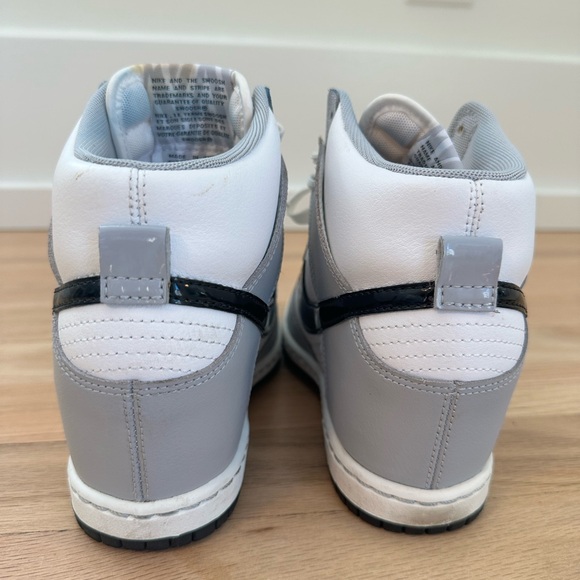 Women's Nike Dunk Sky High Wolf Grey
Good condition, used. - Picture 5 of 8